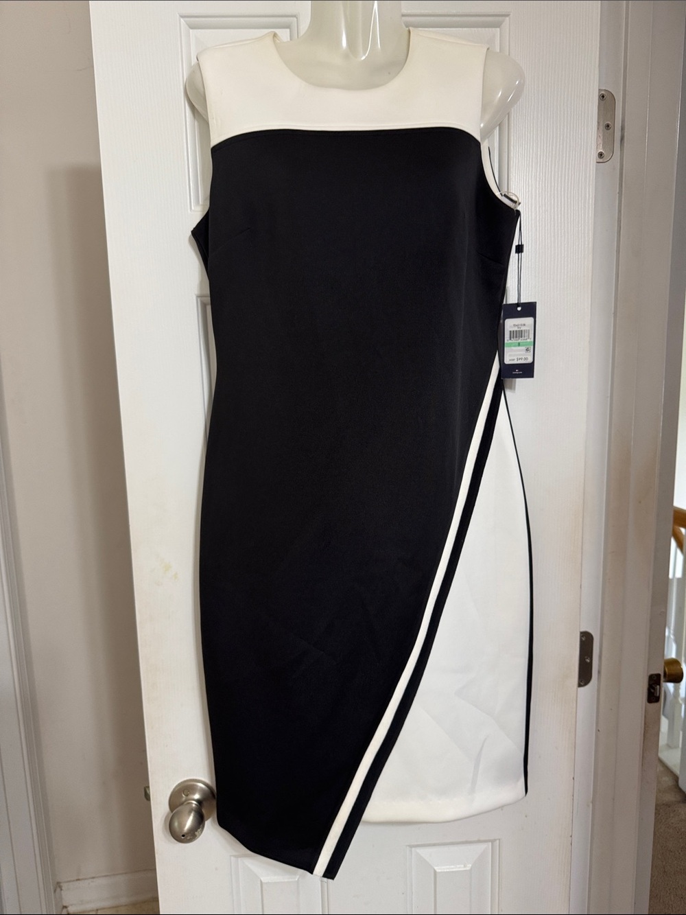 Tommy Hilfiger Black and White Sleeveless Colorblock Midi Sheath Dress